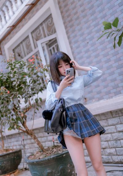 二战电影《猛烈开火》