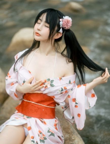 欧美女同在线