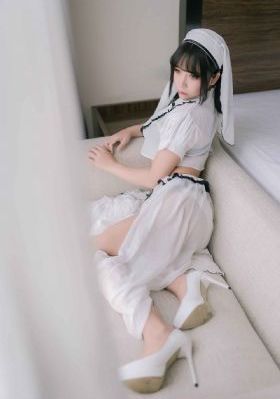 隔壁邻居女孩