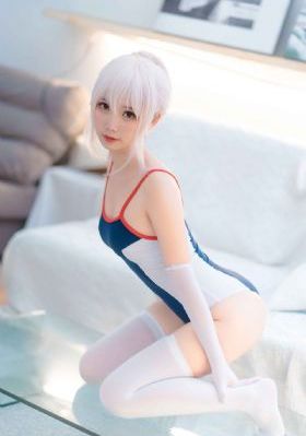大炕上公的手伸进我内裤
